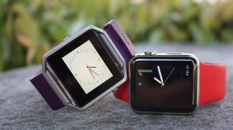 Fitbit Blaze v Apple Watch