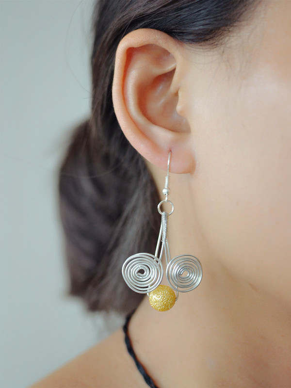 final look of the easy wire wrapped earrings