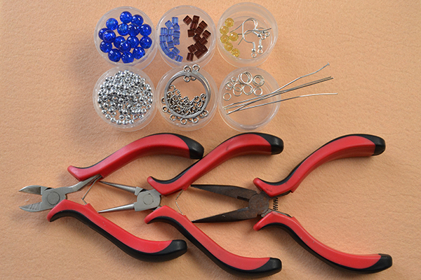 Supplies you need prepared in making the drop chandelier earrings