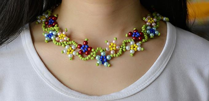 How to Make Colorful Flower Pearl and Seed Beads Necklace for Girls 