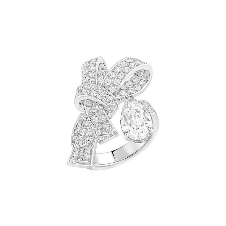 The Chanel Ruban high jewellery ring in white gold features pear-cut, baguette-cut and brilliant-cut diamonds.