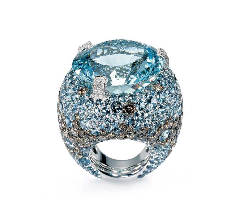 de GRISOGONO aquamarine ring with diamonds, from the Melody of Colours collection.
