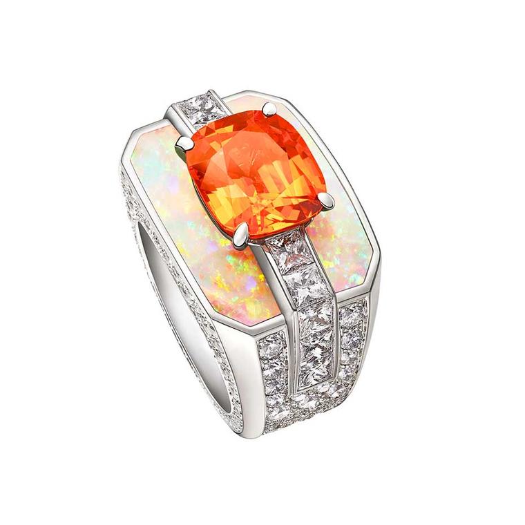 Louis Vuitton white gold ring with a mandarin garnet, opals and diamonds from the Chain Attraction collection.