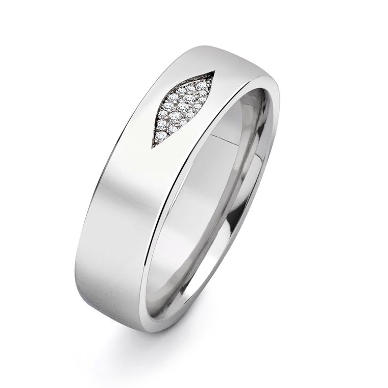 Andrew Geoghegan Reveal platinum ring featuring a sliver of diamond pavé