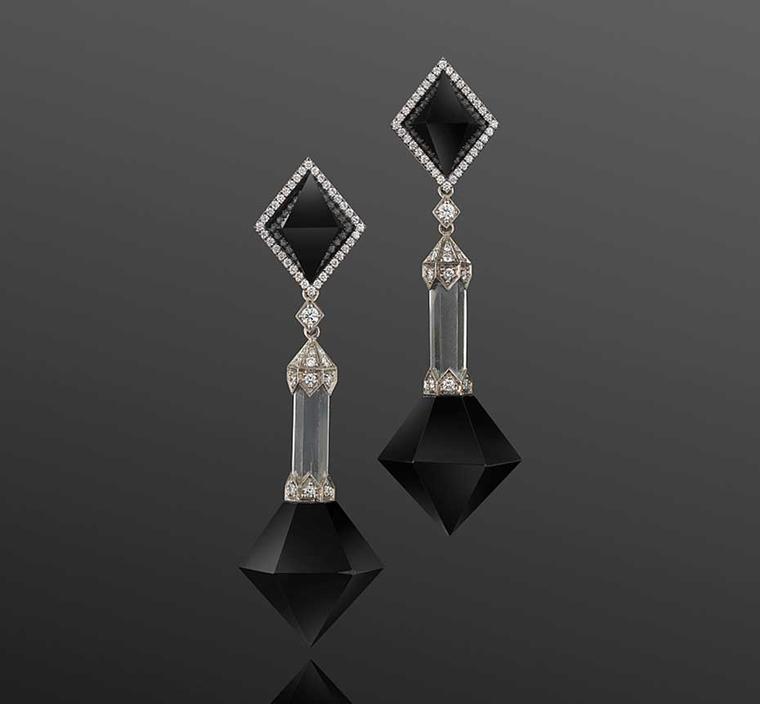 A closer look at the gorgeous Pyramid pendant Fred Leighton earrings in black jade, rock crystal and diamond worn by Lupita Nyong’o at the 2015 SAG Awards.