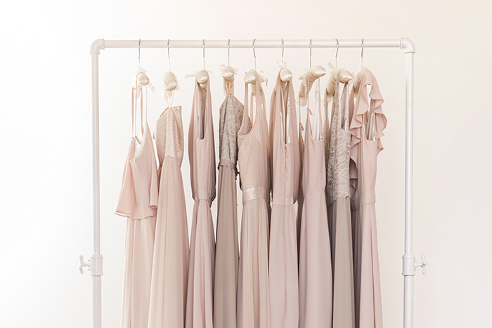 How to nail the sought-after mismatched bridal party trend