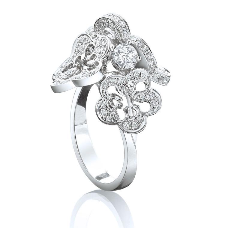 Boodles cluster ring in white gold and diamonds
