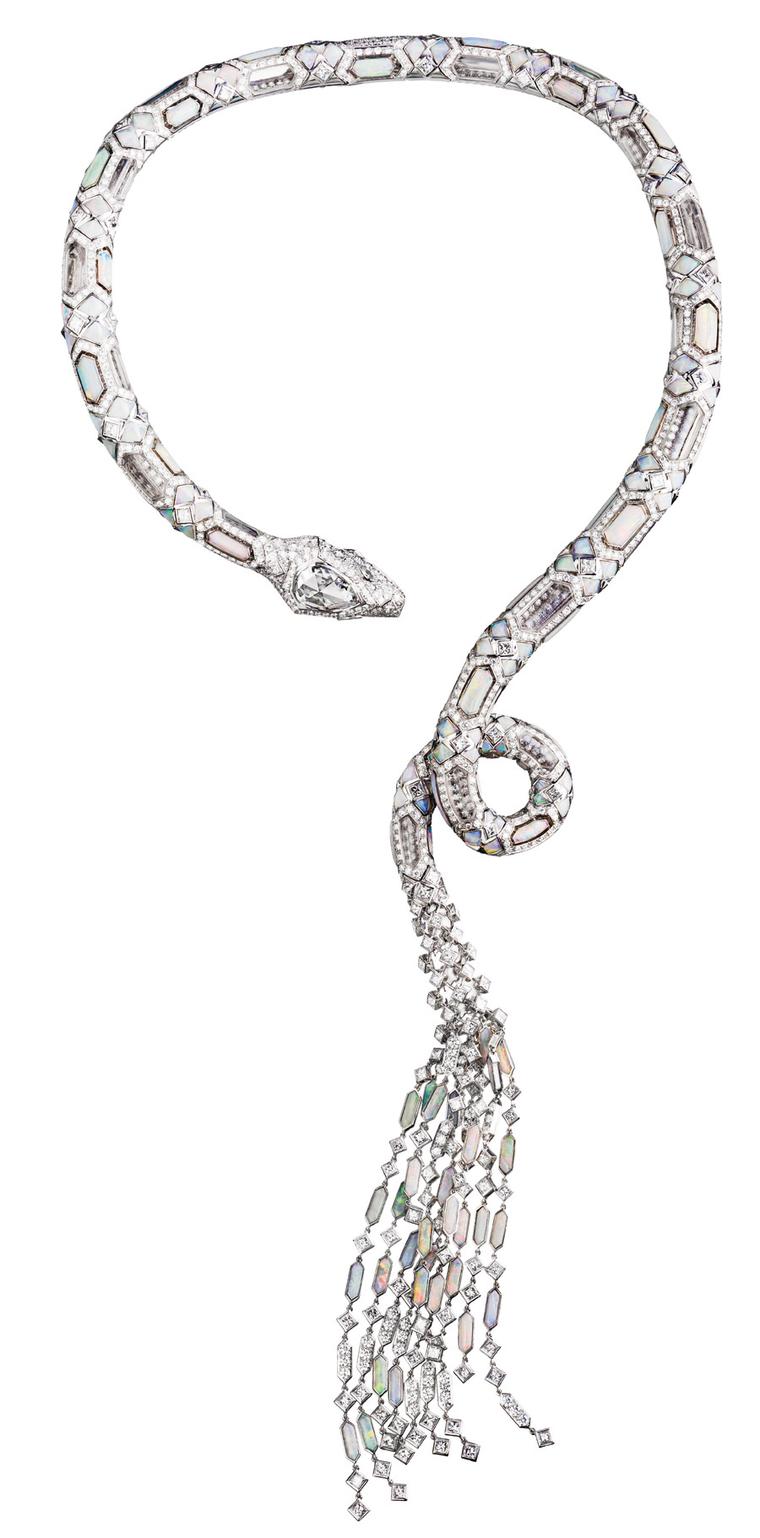 boucheron-serpent-opalescent-necklace