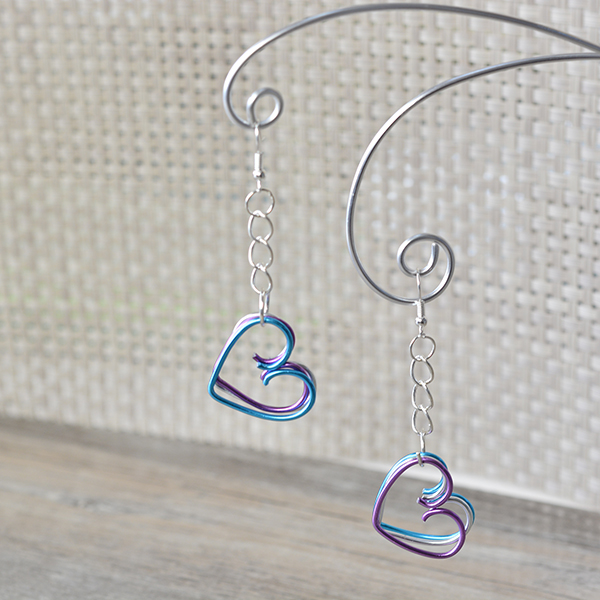 final look of the wire wrapped heart earrings