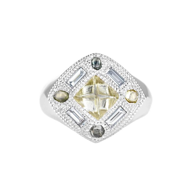 De Beers Talisman three-line ring with rough diamonds
