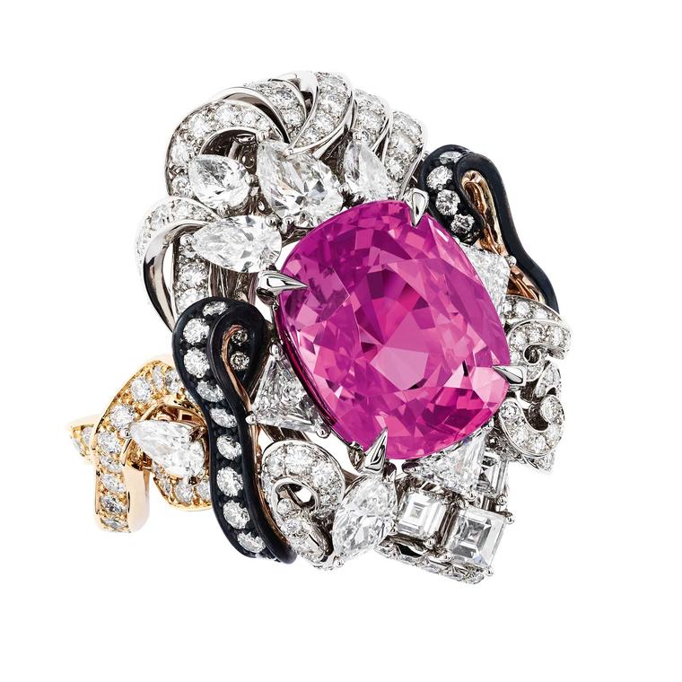 Dior à Versailles Appartements de Mesdames Moulure pink sapphire ring