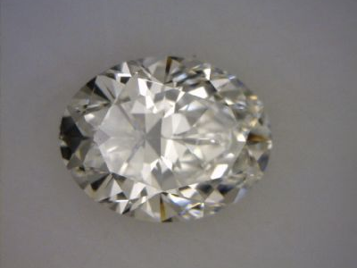 1.09 carat oval cut diamond with a poor outline