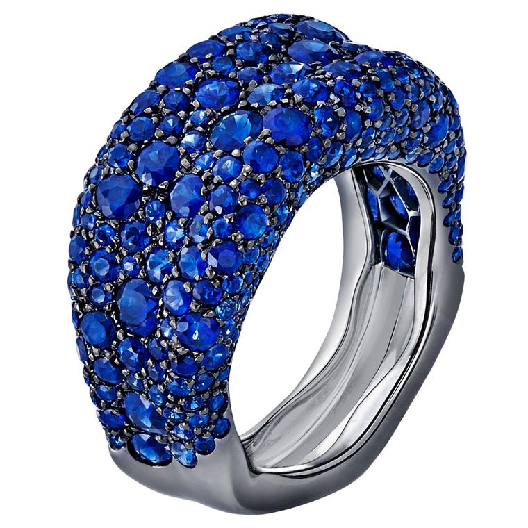 Fabergé Emotion blue sapphire thin ring