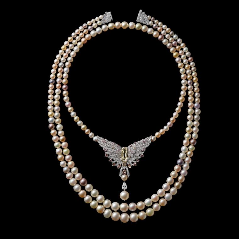 The pearl necklace that was exchanged for the mansion