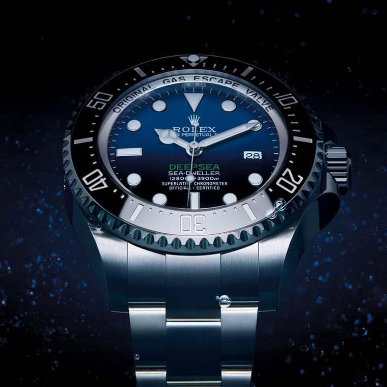 The D-Blue dial on the latest Rolex Deepsea dive watch evokes the changing colours of the water during Cameron’s solo descent. Graduating from a brilliant azure blue at the top of the dial, the colour intensifies and darkens to a bottomless black represen