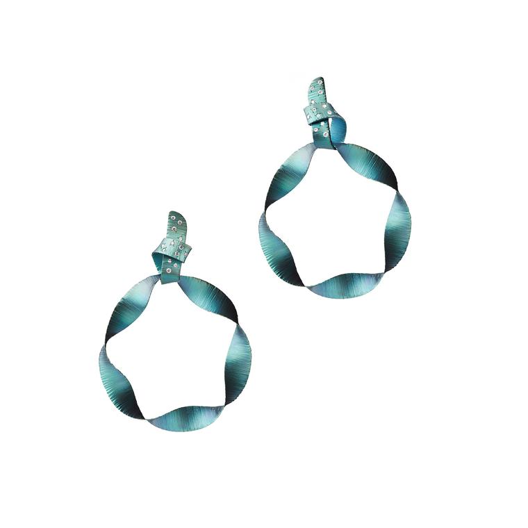 Suzanne Syz blue titanium earrings