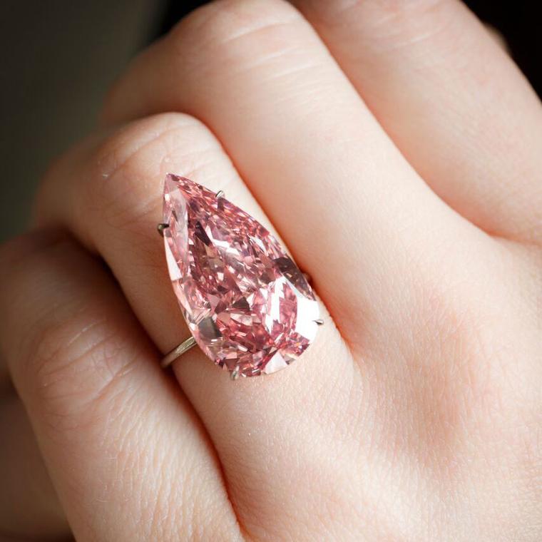 Unique Pink - the largest pear-shape pink diamond 