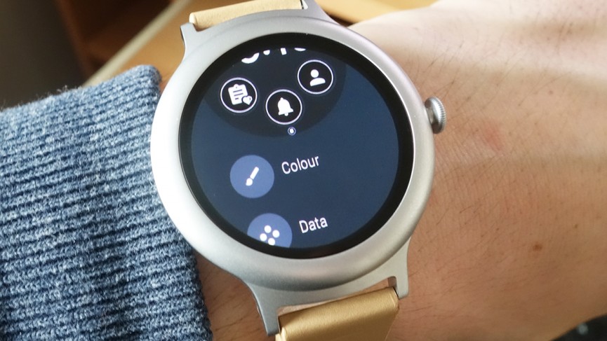Design and install your own custom Android Wear watch face