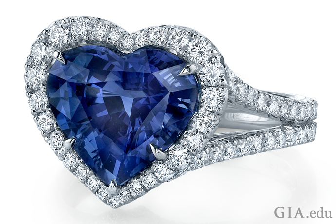 A Omi Privé heart shaped ring is the essence of Cupid, and has a 5.10 carat (ct) sapphire surrounded by 1.22 carats of diamonds. 