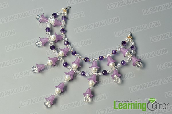 Complete the main necklace pattern