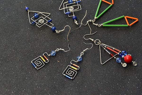 Another picture for the bugle beads earrings.