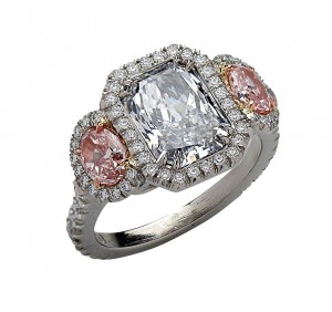 This radiant cut diamond looks great in a halo setting. Courtesy: Vivid Diamonds and Jewelry.