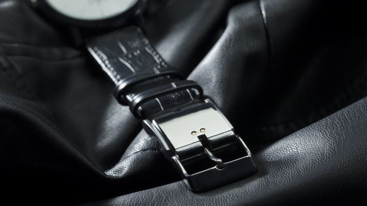 Smart Buckle wants to help you turn your regular timepiece into a smartwatch